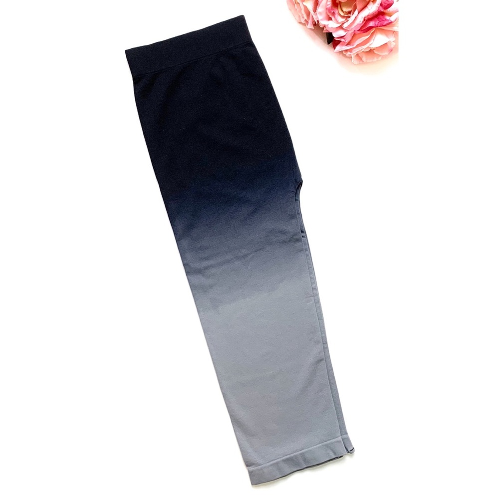 NWOT Zaney Threads Ombré Seamless Capri Leggings - Picture 5 of 7